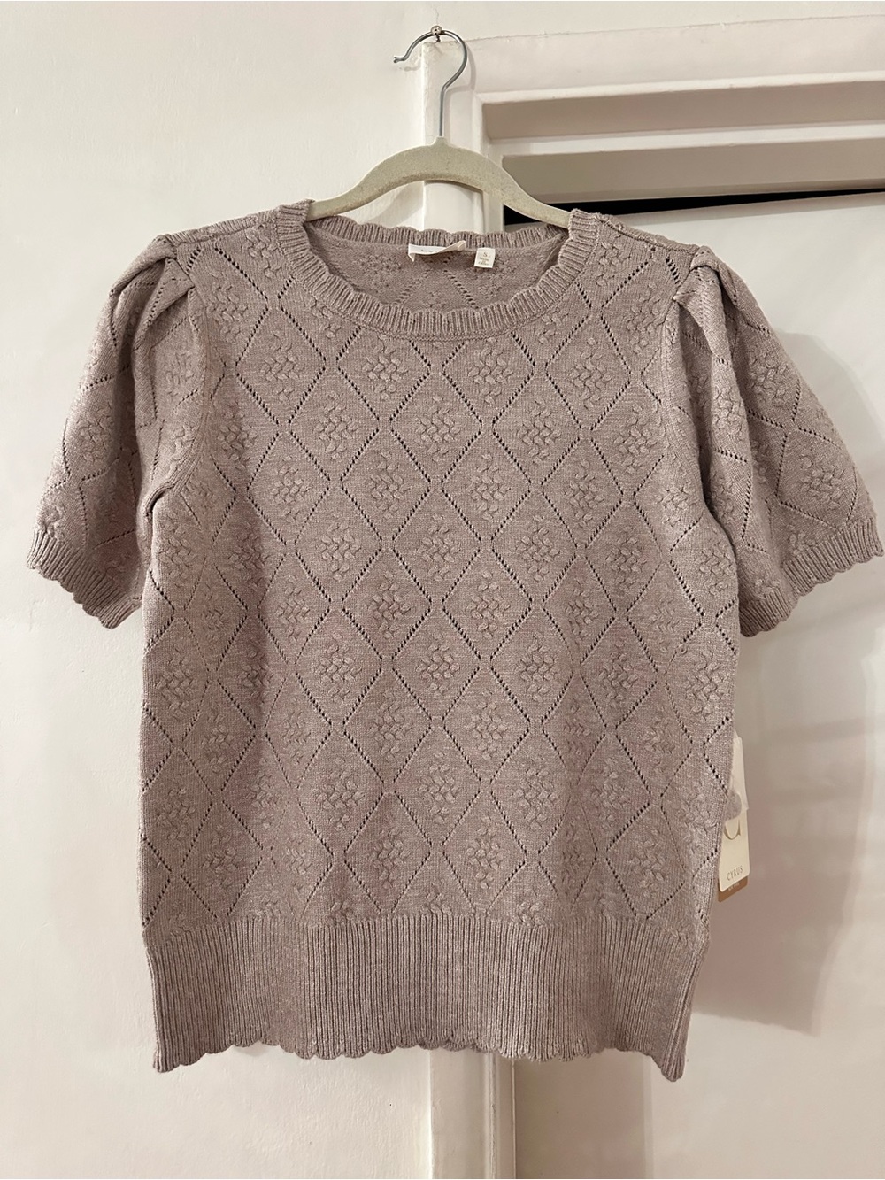 Cyrus Mauve Short Sleeve Diamond Knit Sweater